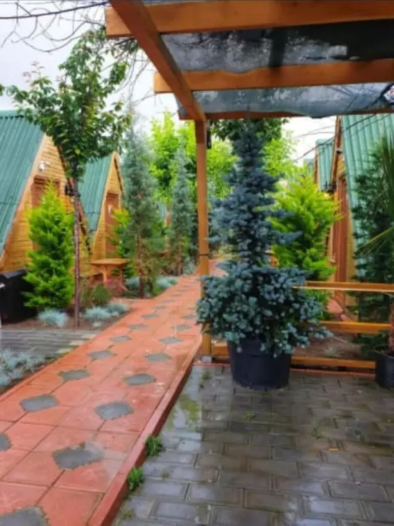 Увезпинар: Charming Bungalow with Shared Garden near Beach in Cinarcik, Yalova