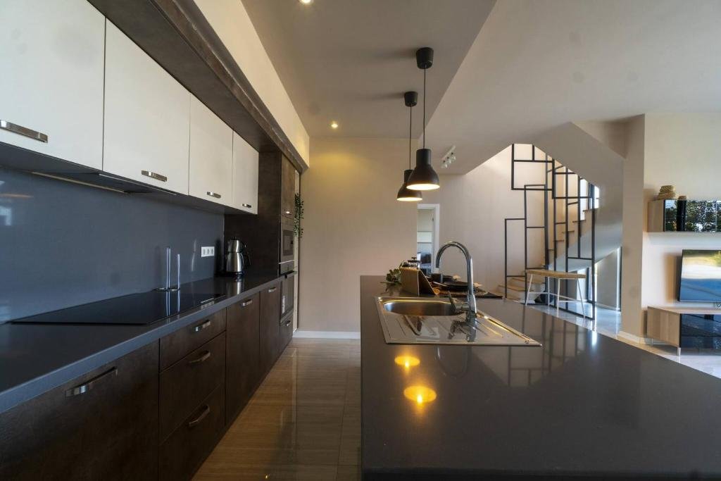 Коюнбаба: 3 Bedroom Villa With Great View Close To Yalikavak Marina