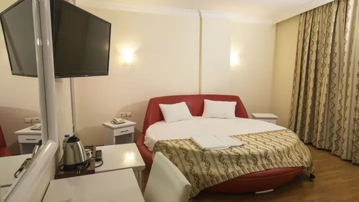 Харбия: Tarbus Hotel