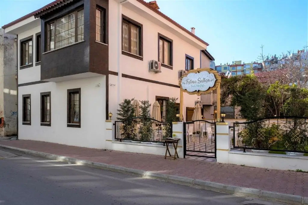 Анталья: Fatma Sultan Oldtown Konak & Restaurant ,100Mb fast internet