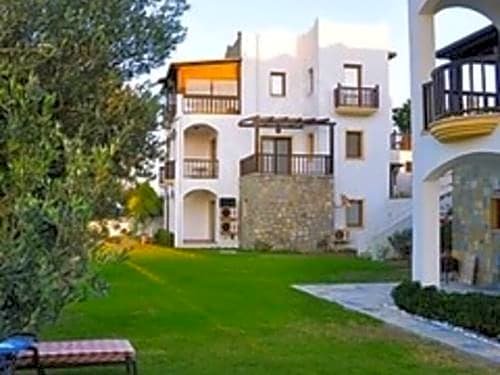 House with Garden and Shared Pool in Bodrum — фото 1