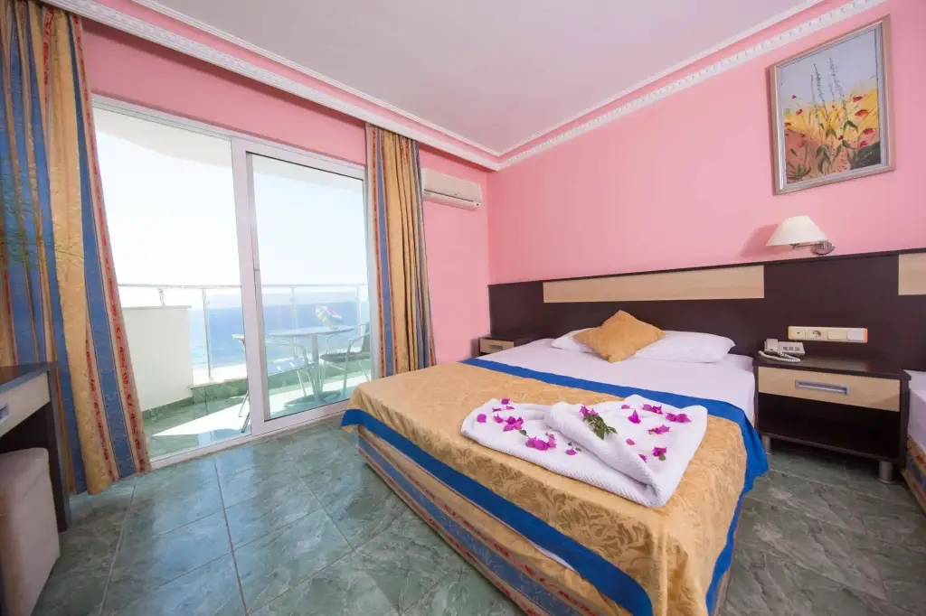 Аланья: First Class Hotel