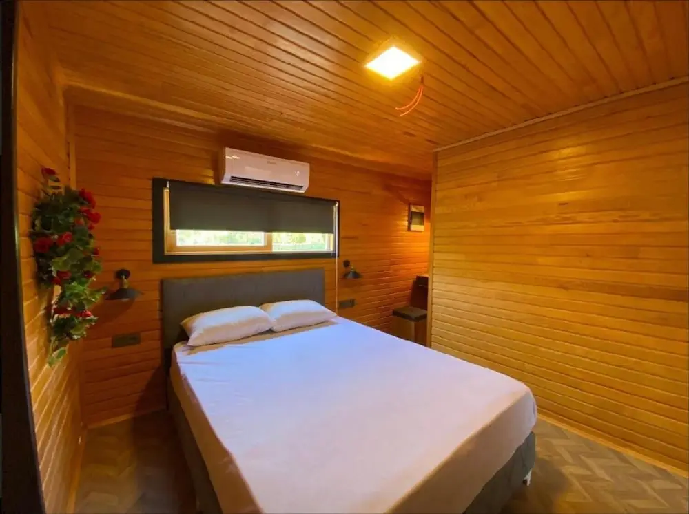 Анталья: Fabulous Bungalow With Jacuzzi in Konyaalti