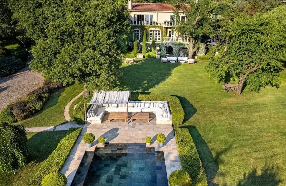 Стамбул: Enchanting 22 000m2 Property and Elegant 5 Bedroom Manor