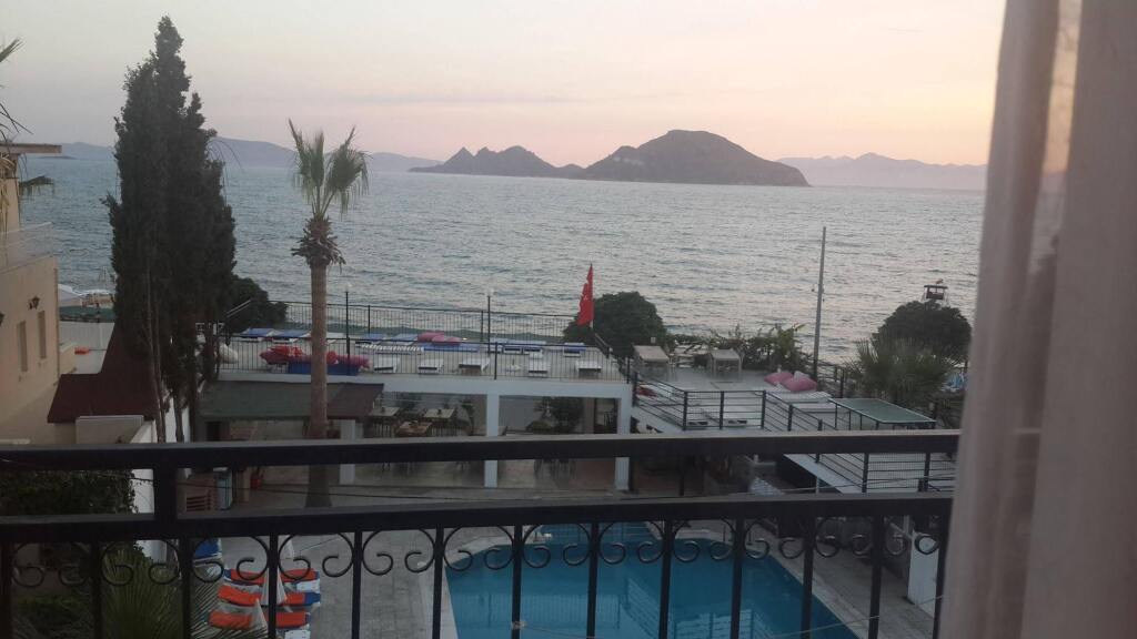 Cemre Hotel — фото 1