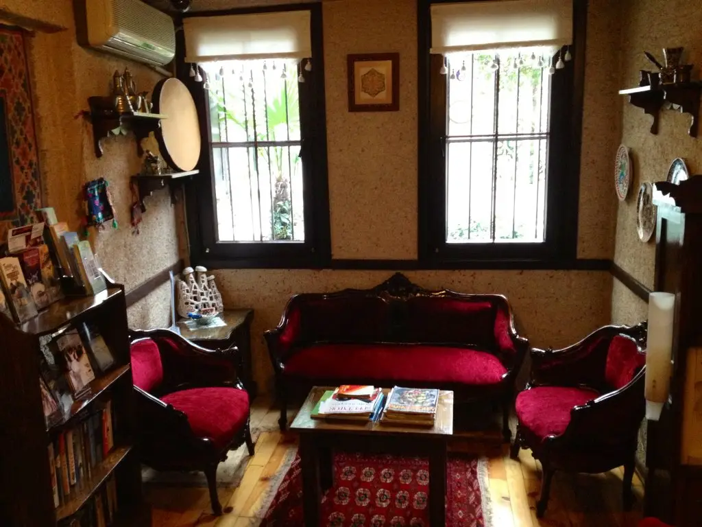 Стамбул: Отель Naz Wooden House Inn