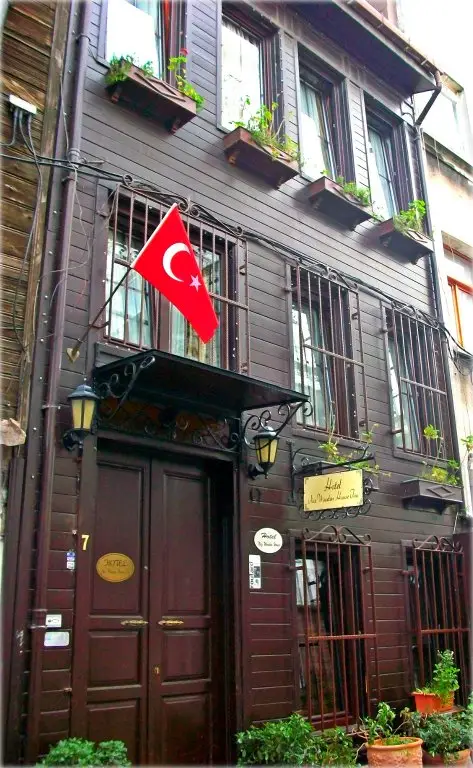 Стамбул: Отель Naz Wooden House Inn