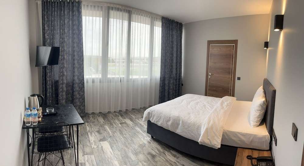 Стамбул: Tuzla Grand