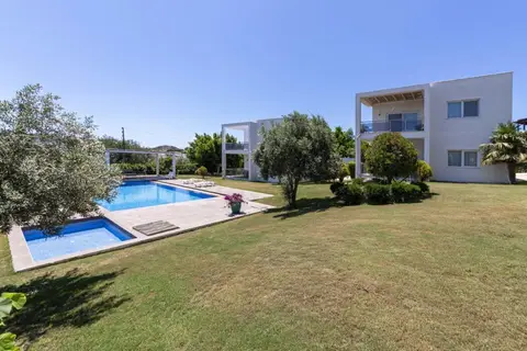 Captivating House With Shared Pool in Bodrum — фото 1