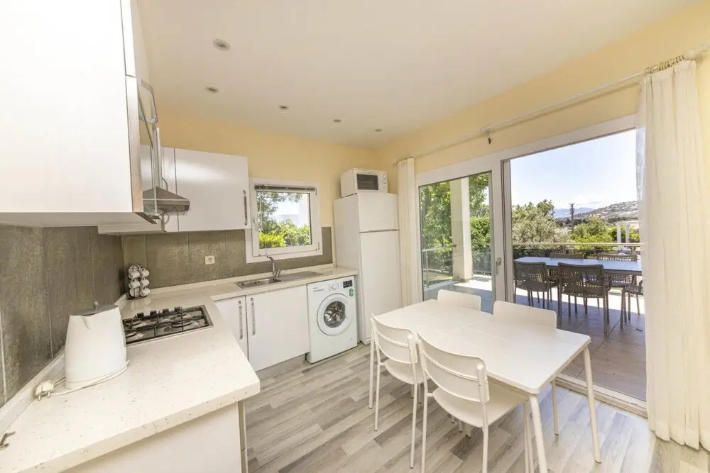 Гюмюшлюк: Captivating House With Shared Pool in Bodrum