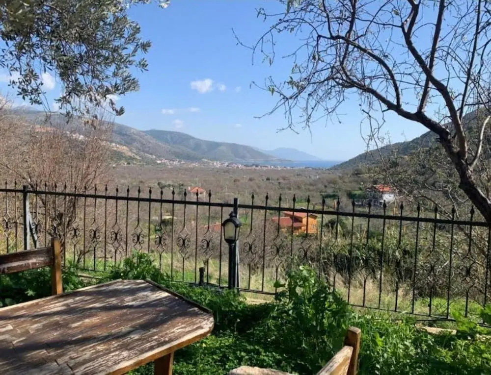 Датча: Stone House Surrounded by Nature in Datca