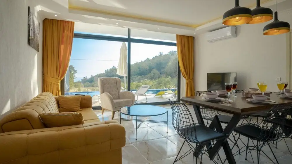 Исламлар: Captivating Villa With 2 Private Pools in Kas