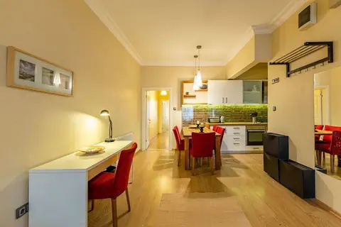 Central Flat 10-min Walk to Taksim Square in Sisli — фото 1