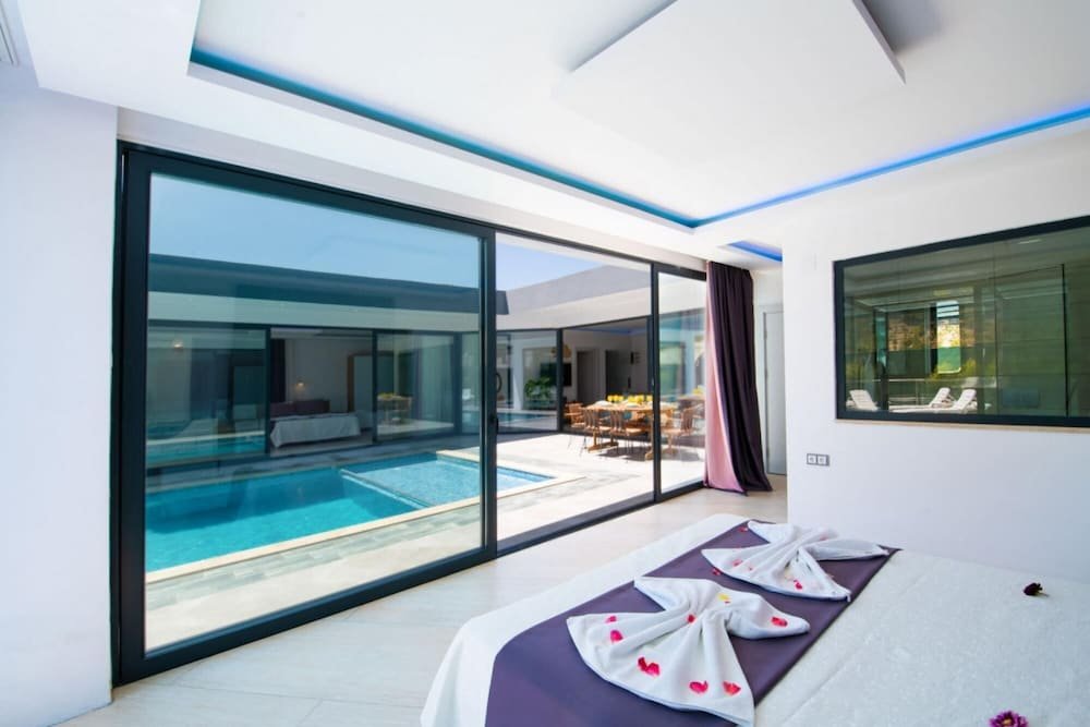 Сарыбелен: Dreamy Villa With Private Pool and Jacuzzi in Kas