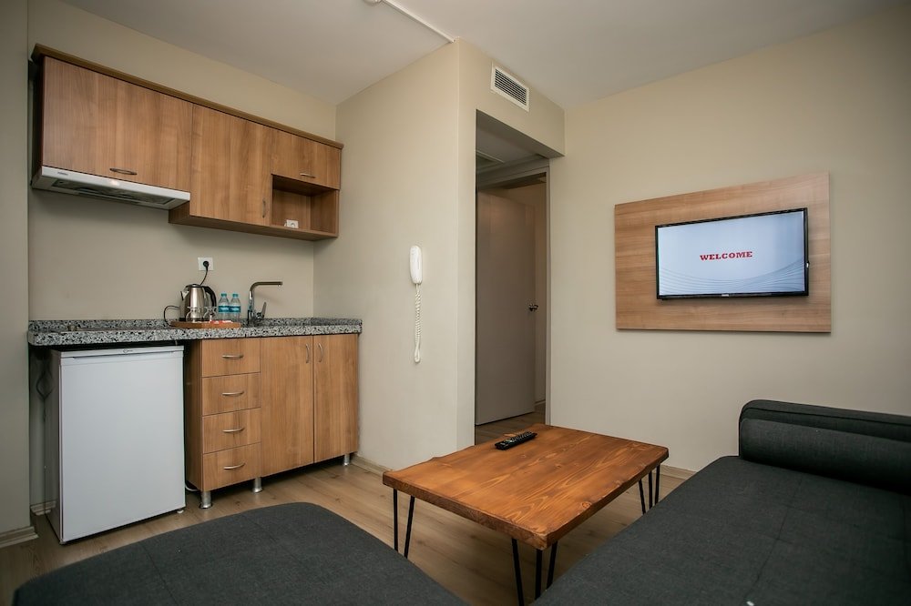 Lavin Hotel & Suites — фото 1