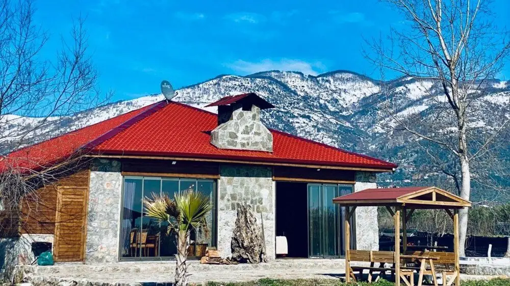Увезпинар: Lovely and Cozy Stone House With Hammam and Fireplace in Iznik Bursa