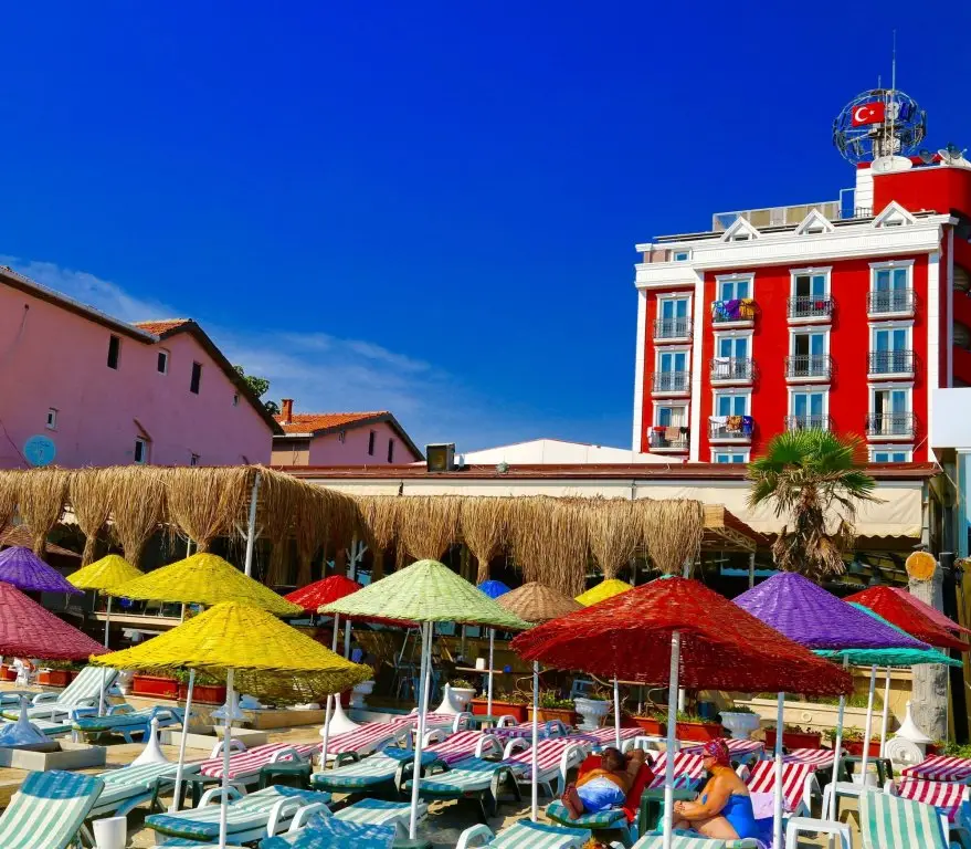 Бююкчекмедже: Blue World Hotel