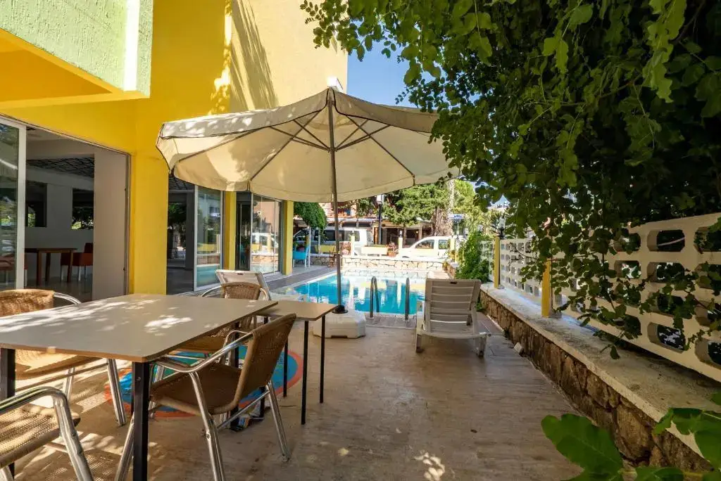 Анталья: Umit Hotel