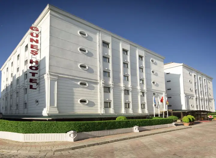 Стамбул: Отель Gunes Hotel Merter