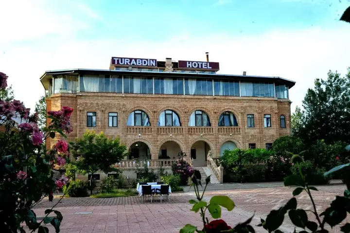 Мидьят: Turabdin Hotel