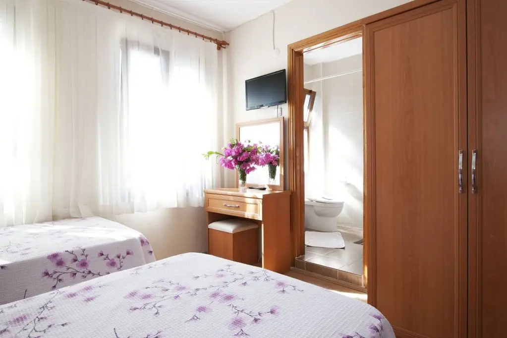 Чешме: Yalcin Hotel
