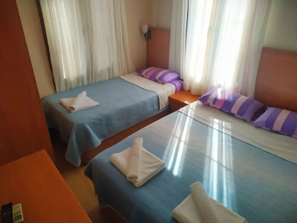 Чешме: Yalcin Hotel