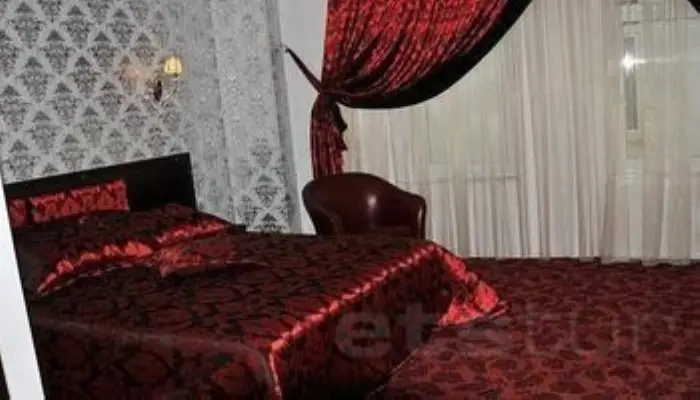 Эльбистан: Sword Hotel