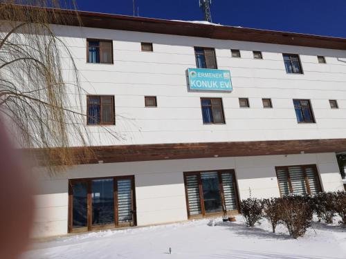 Эрменек: Ermenek Konuk Evi