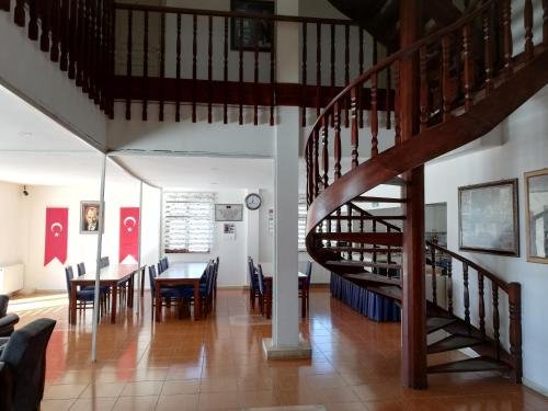 Эрменек: Ermenek Konuk Evi