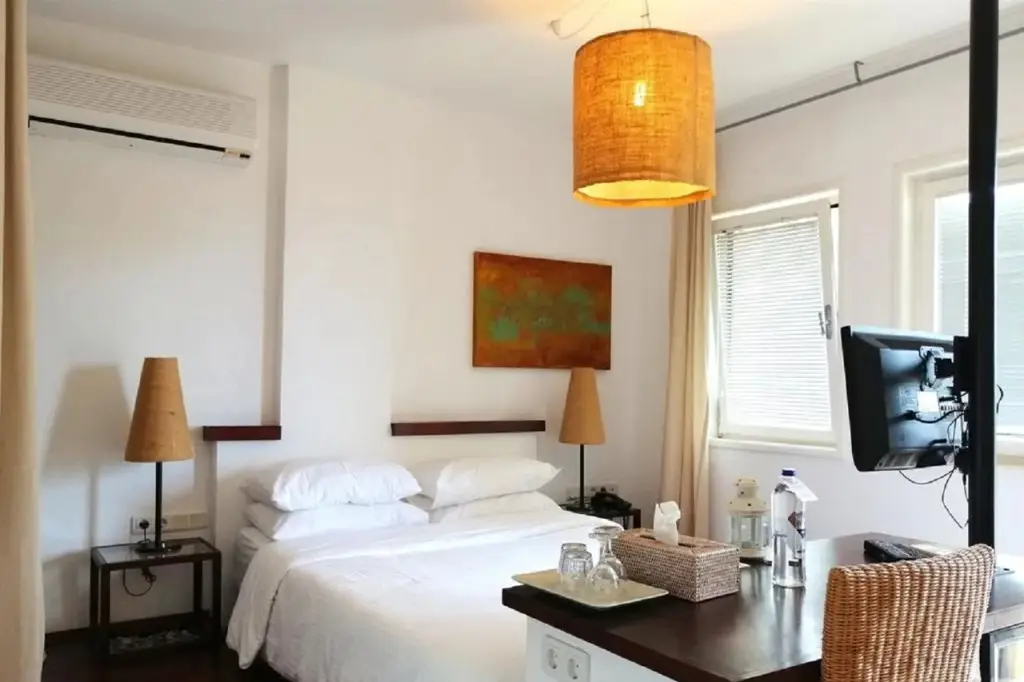 Яликавак: 4Reasons Hotel And Bistro