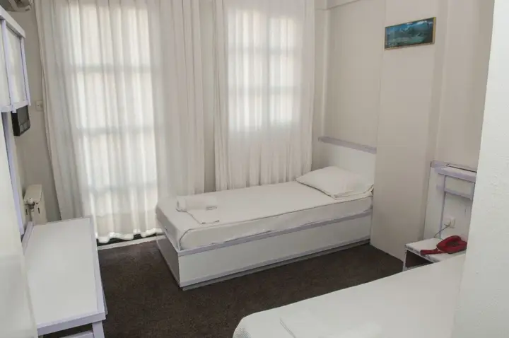 Чешме: Sun Hotel
