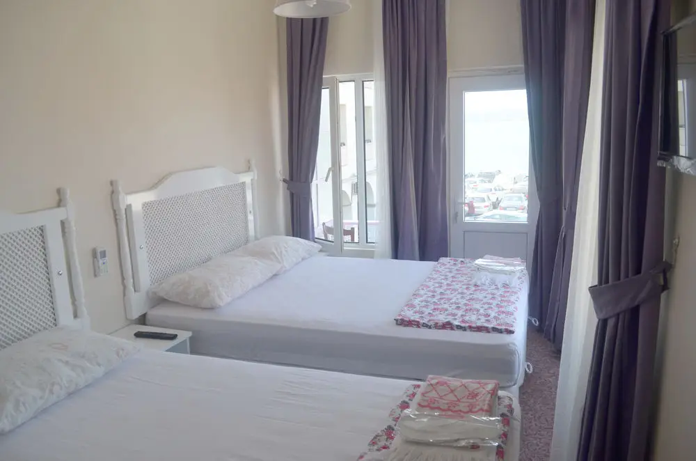 Айвалык: Kiyi Motel
