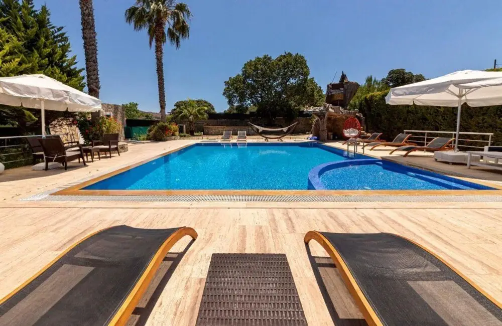 Бодрум: Fancy House With Shared Pool Surrounded by Nature in Bodrum