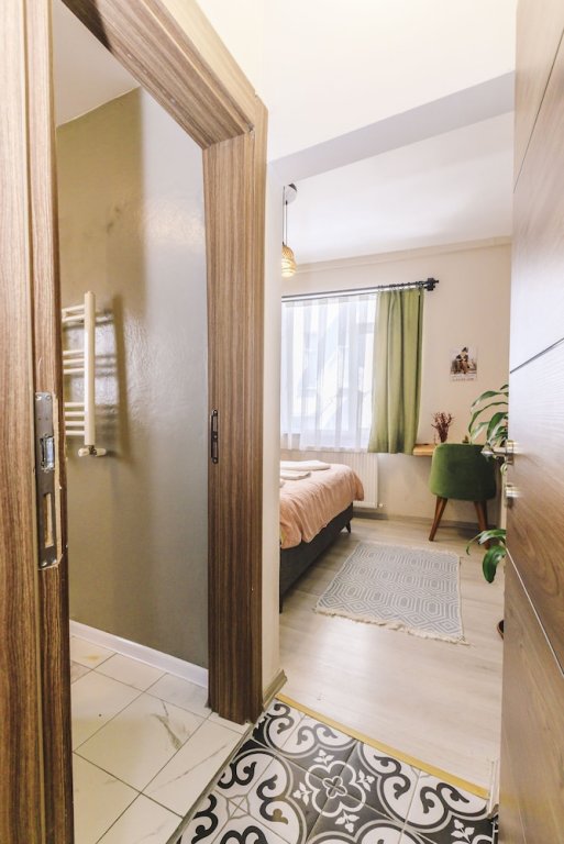 Стамбул: Cozy Private Room at  Taksim