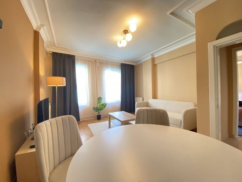 Стамбул: Central Flat 500 m to Yildiz Park in Besiktas