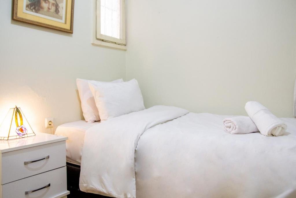 Измир: Vibrant and Central Flat in Karsiyaka Near Sea