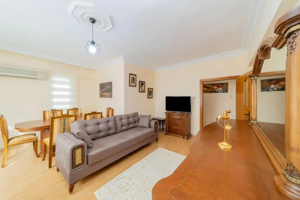 Анталья: Cozy Flat With Balcony 5 min to Konyaalti Beach