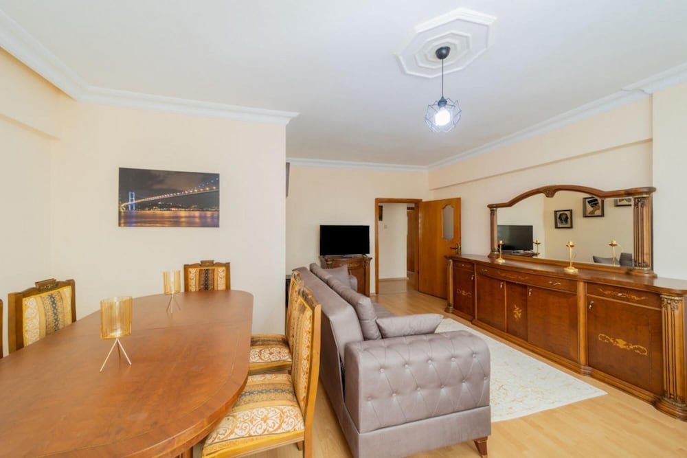 Анталья: Cozy Flat With Balcony 5 min to Konyaalti Beach