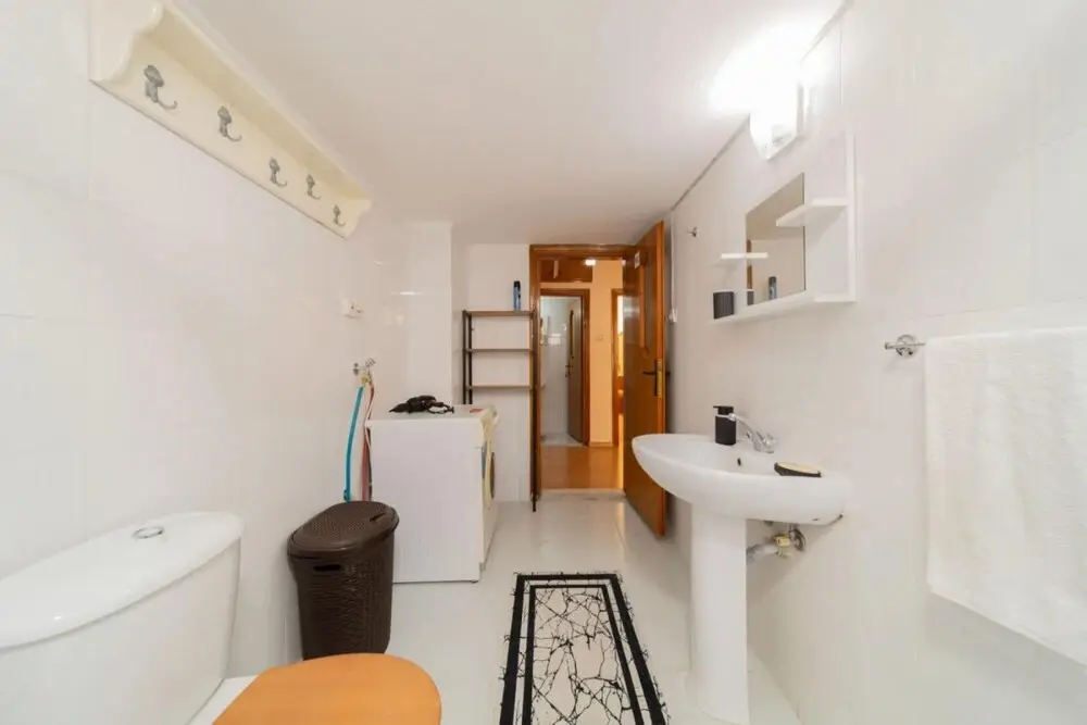 Анталья: Cozy Flat With Balcony 5 min to Konyaalti Beach