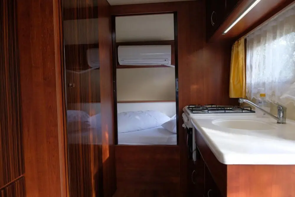 Карамюрсель: Cozy Caravan Surrounded by Nature in Iznik Bursa