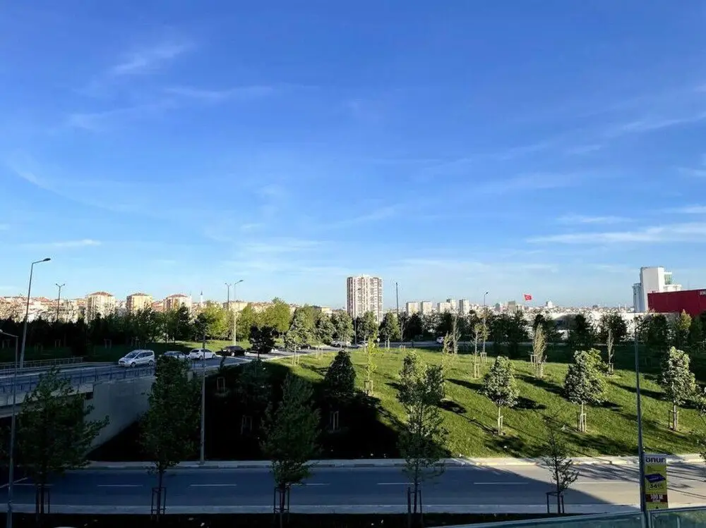 Стамбул: 1bedroom Apartment With Terrace Near Mail of Istanbul