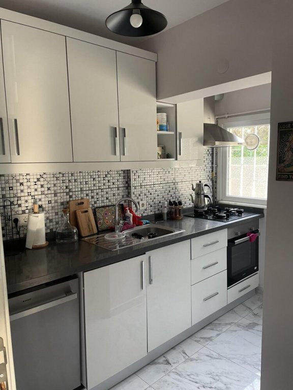 Стамбул: Charming Flat Close to the Bosphorus in Emirgan