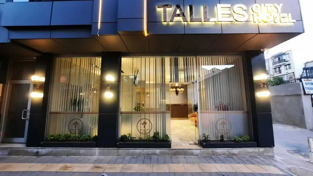 Измир: Talles City Hotel