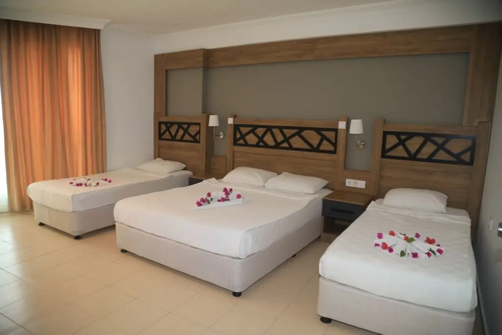 Кемер: Istanbul Beach Hotel
