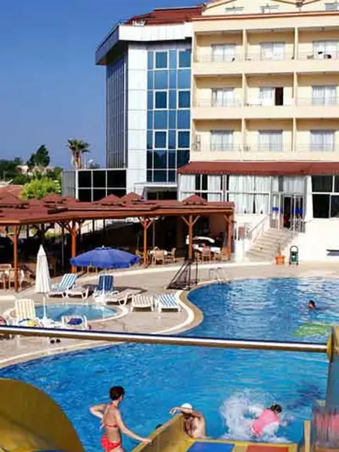 Istanbul Beach Hotel — фото 1