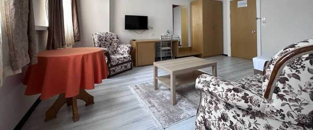 Gumusyaka: Gunesler Otel