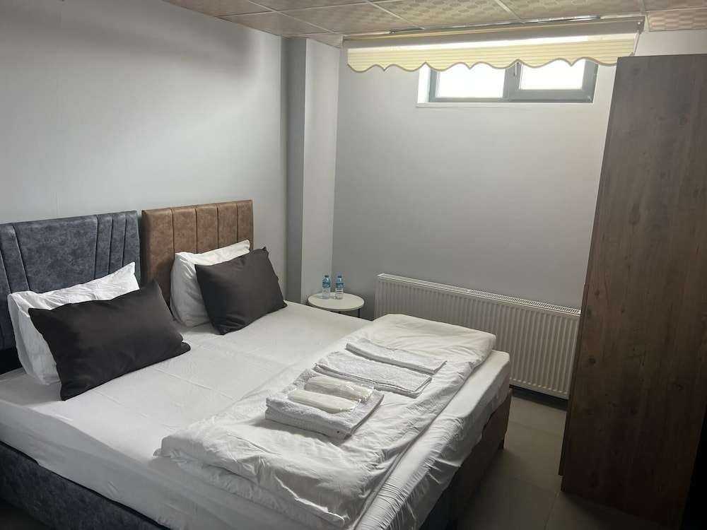 Сарыкамыш: Dinamik Otel