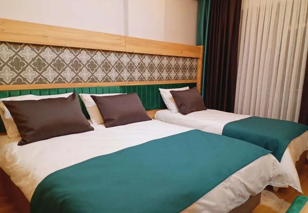 Сарыкамыш: Dinamik Otel