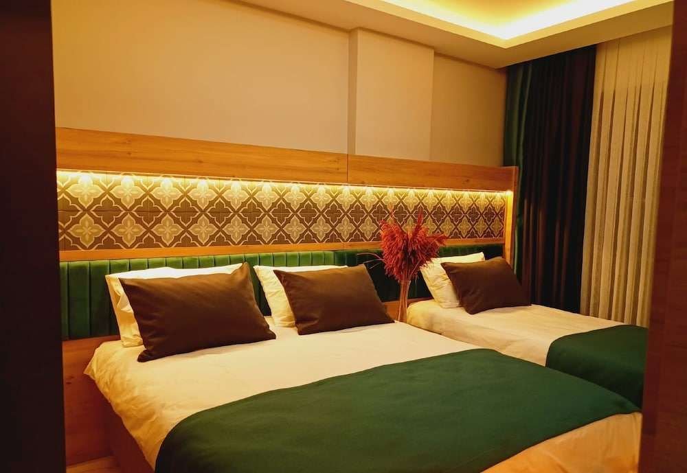 Сарыкамыш: Dinamik Otel