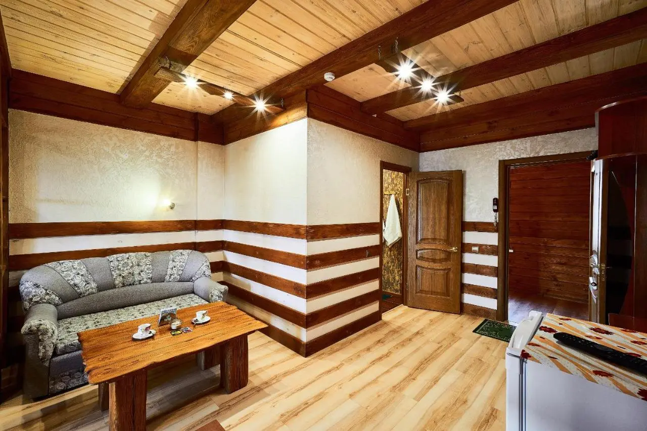 Ачинск: Gostiniy Dvor